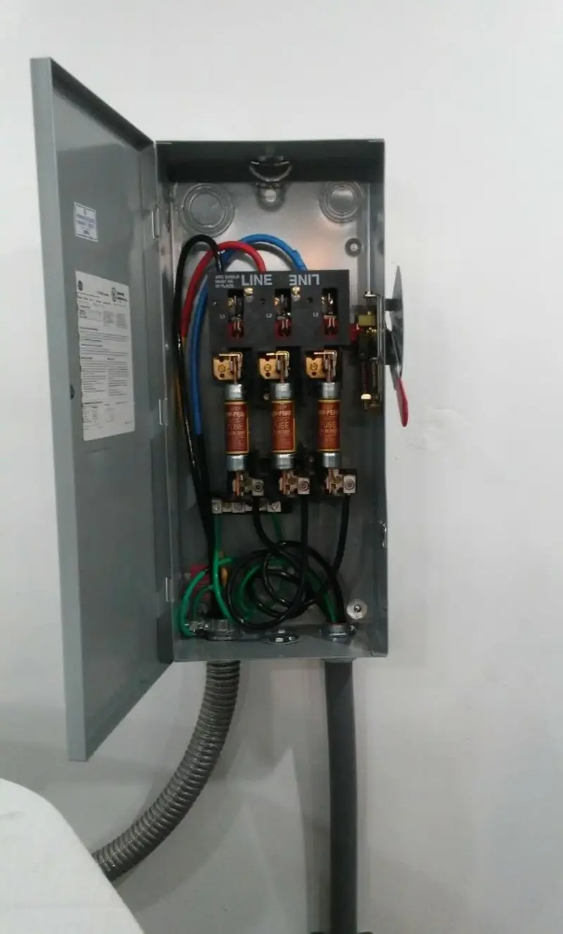 Three-phase disconnect switch installed for Electrical Wiring & Rewiring in Franklin